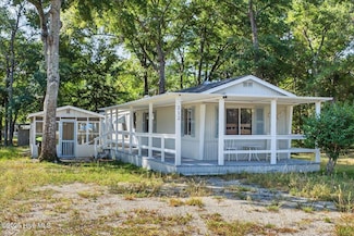 212 Dogwood Dr, Sunset Beach, NC 28468