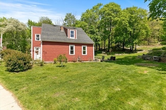 135 Hart St, Beverly, MA 01915