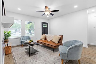 3704 Avenue N, Fort Worth, TX 76105