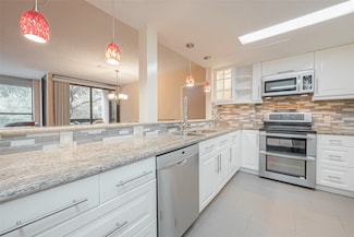 5150 Hidalgo St Unit 204, Houston, TX 77056