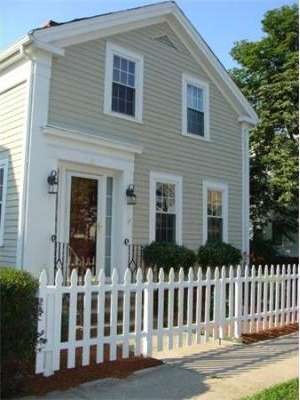 26 Pleasant St, Chicopee, MA 01013