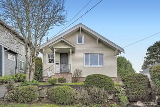 1223 SW Myrtle St, Seattle, WA 98106