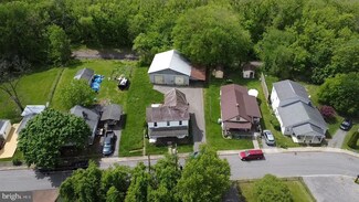 202 Lee St, Paw Paw, WV 25434