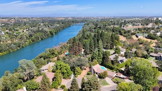 504 Seavy Ct, Redding, CA 96001