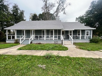 14437 Earle St, Waldo, FL 32694