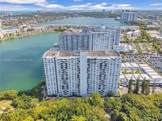 2780 NE 183rd St Unit 1517, Aventura, FL 33160