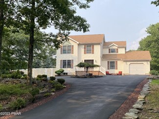 126 Maple Ridge Rd, Milford, PA 18337