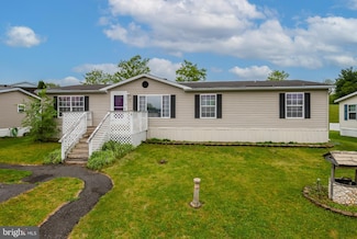 506 Caravelle Ln, Reading, PA 19606