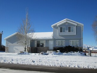 737 Fox Run Dr, Tooele, UT 84074