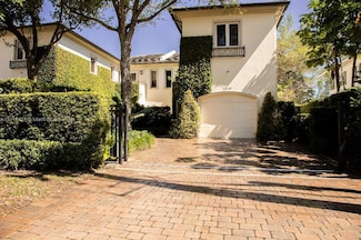 4819 University Dr Unit 4819, Miami, FL 33146