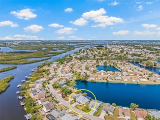 1228 50th St E, Bradenton, FL 34208