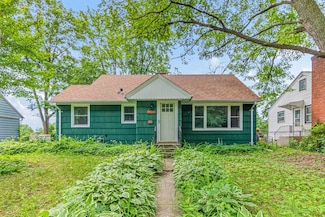 2196 7th St W, Saint Paul, MN 55116