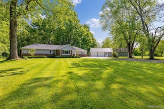 6590 Swartout Rd, Clay, MI 48001