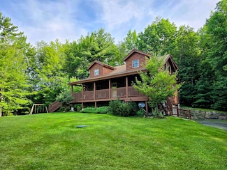 134 Hilltop View Dr, Haverhill, NH 03774