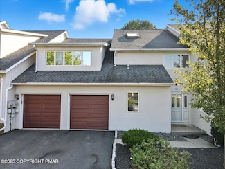 10 Aspen Ct, Easton, PA 18040