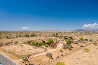 1676 Avalon Ave, Yucca Valley, CA 92284