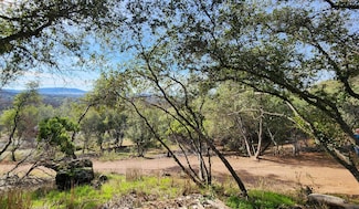 11827 Dawn Dr, Loma Rica, CA 95901