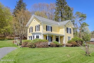 187 West St, New Lebanon, NY 12125