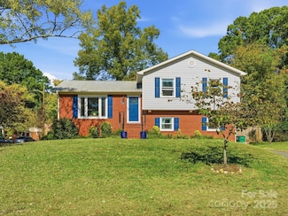 7148 Sherbourne Dr, Charlotte, NC 28210