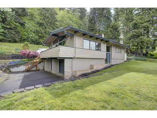 875 NW Pine St, Clatskanie, OR 97016