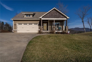 504 Ivy Log Heights Rd, Young Harris, GA 30582