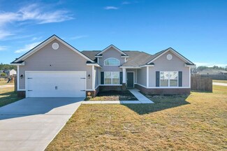 452 Huntington Dr NE, Ludowici, GA 31316
