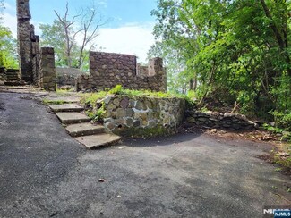 46 Kushaqua Trail N, Hewitt, NJ 07421