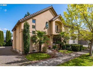 4077 Scottdale St, Eugene, OR 97404