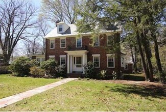 89 Park Ave, Newton, MA 02458