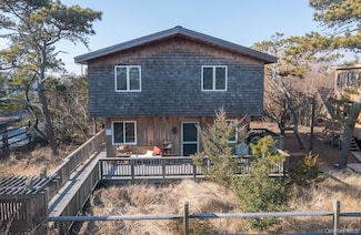 100 Clipper Roadway, Ocean Beach, NY 11770