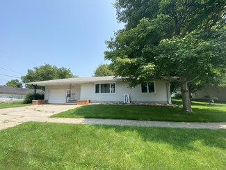 408 S 8th St, Dunlap, IA 51529