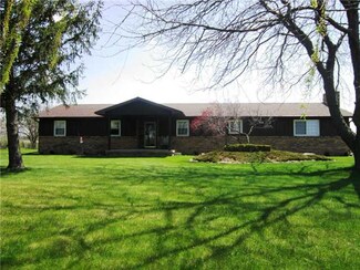 3771 Garling Rd, Luckey, OH 43443