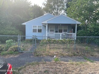 323 3rd Ave, Troy, NY 12182