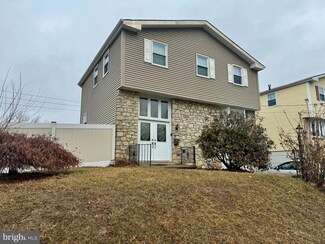 10100 Galahad Rd, Philadelphia, PA 19116
