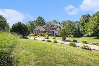 6372 Oak Ct, Berrien Center, MI 49102