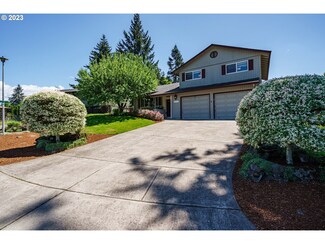 9713 NE 10th St, Vancouver, WA 98664