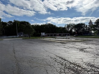 228 W Walton Blvd, Pontiac, MI 48340
