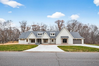 18071 Urbank St NE, Ham Lake, MN 55304