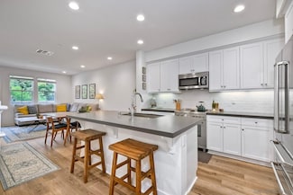 1103 Makena Way, Oceanside, CA 92054