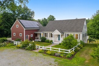 54 Gilchrist Rd, Townsend, MA 01469
