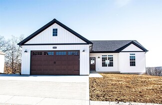 31928 Tea Olive Dr, Foristell, MO 63348