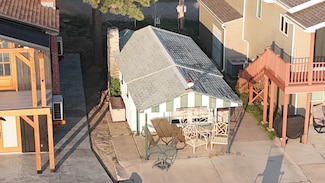 503 Prairie Lake Rd, North Platte, NE 69101