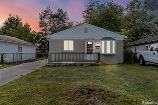 11724 Syracuse St, Taylor, MI 48180