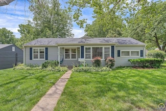 4823 SW 19th St, Topeka, KS 66604