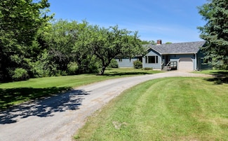 307 Lynch Rd, Newcastle, ME 04553