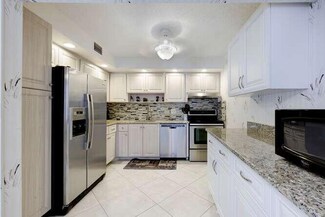 103 Wellington E Unit E, West Palm Beach, FL 33417