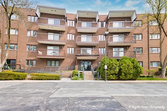 300 E Dundee Rd Unit 402, Buffalo Grove, IL 60089