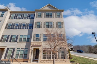 14861 Chrysler Ct, Woodbridge, VA 22193