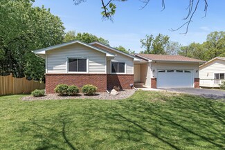 13190 Maple Knoll Way, Maple Grove, MN 55369
