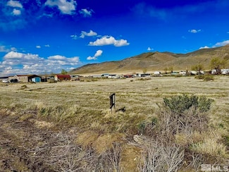 225 Hawk St, Grass Valley, NV 89445